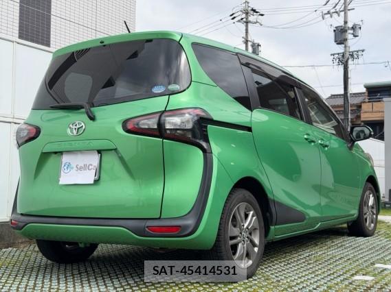Toyota SIENTA 2016-01 8281684-12