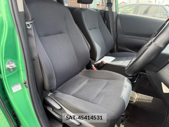 Toyota SIENTA 2016-01 8281684-5