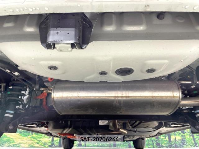 Toyota SIENTA 2024-04 8281794-19
