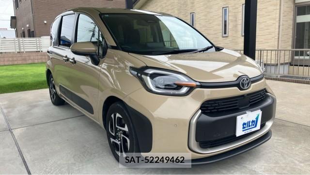Toyota SIENTA 2024-08 8281896-11