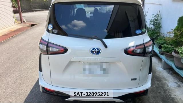 Toyota SIENTA 2016-08 8282132-1