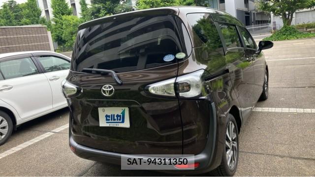 Toyota SIENTA 2016-01 8282294-1