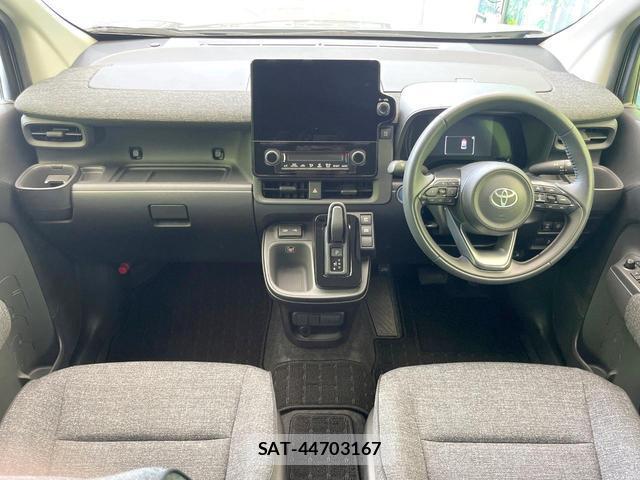 Toyota SIENTA 2023-07 8282621-1