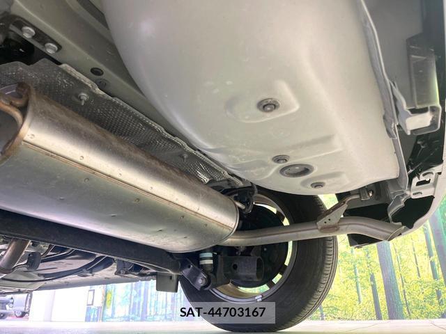 Toyota SIENTA 2023-07 8282621-17