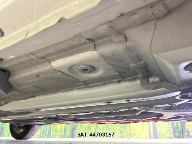 Toyota SIENTA 2023-07 8282621-19