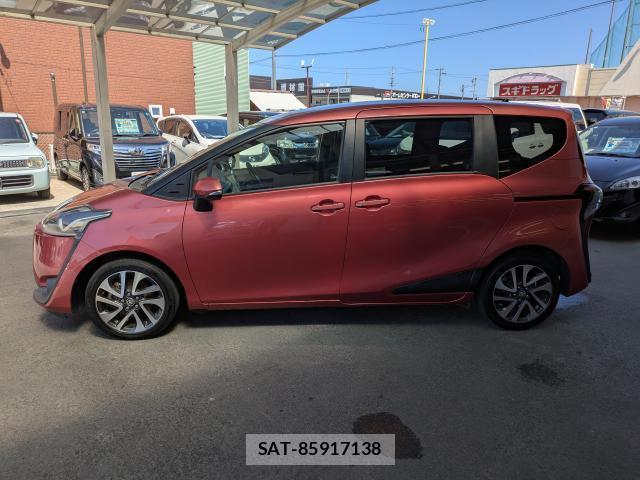 Toyota SIENTA 2015-07 8282696-11