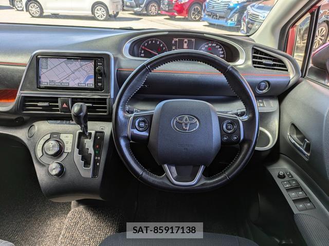 Toyota SIENTA 2015-07 8282696-17