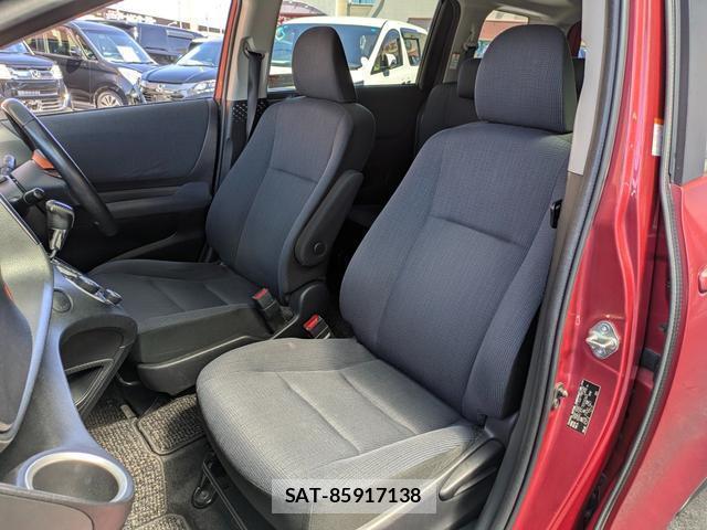Toyota SIENTA 2015-07 8282696-5
