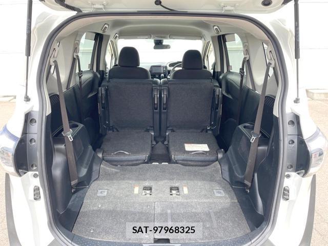Toyota SIENTA 2017-05 8282713-10