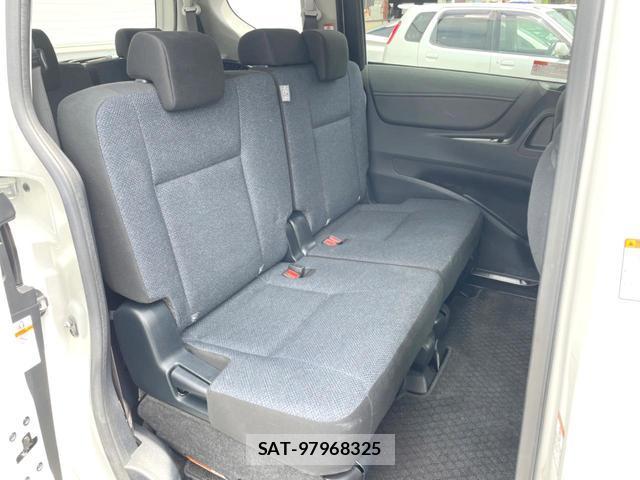 Toyota SIENTA 2017-05 8282713-8