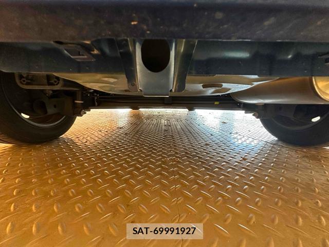 Toyota SIENTA 2017-05 8282786-14