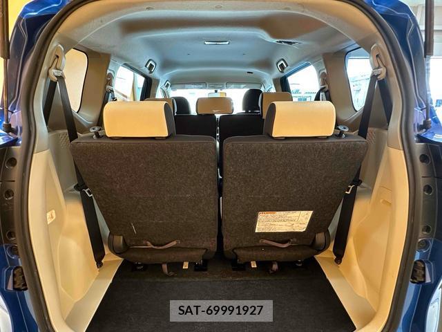 Toyota SIENTA 2017-05 8282786-15