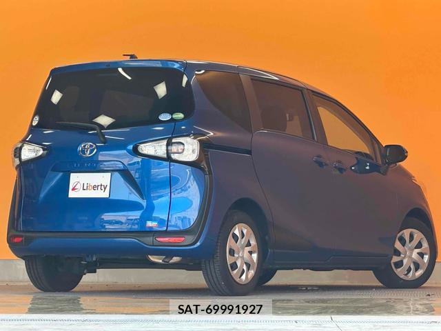 Toyota SIENTA 2017-05 8282786-6