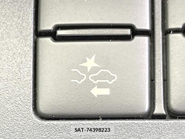 Toyota SIENTA 2019-04 8282897-5