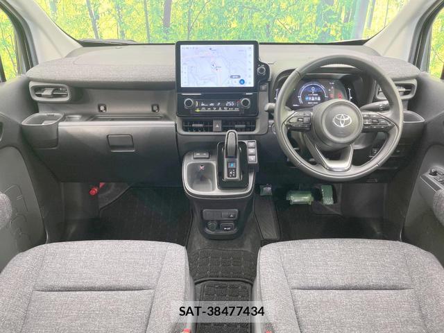 Toyota SIENTA 2023-12 8282900-1