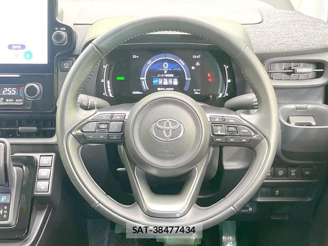 Toyota SIENTA 2023-12 8282900-11
