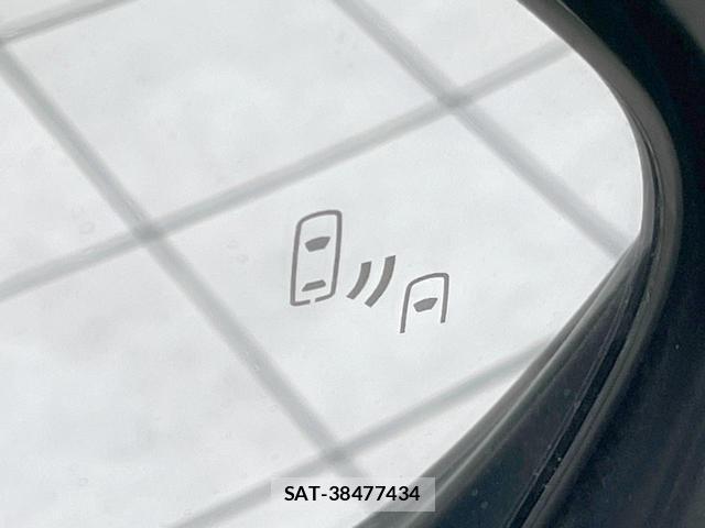 Toyota SIENTA 2023-12 8282900-6