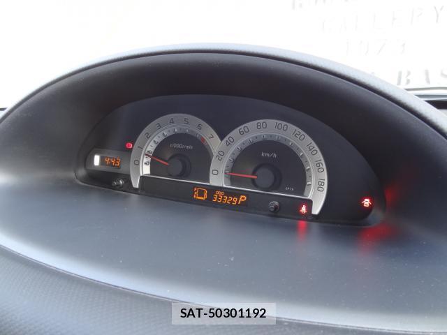 Toyota SIENTA 2013-05 8282938-14