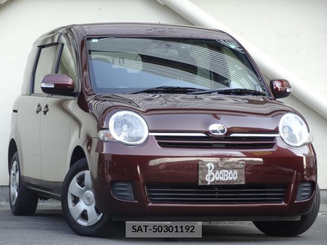 Toyota SIENTA 2013-05 8282938-3