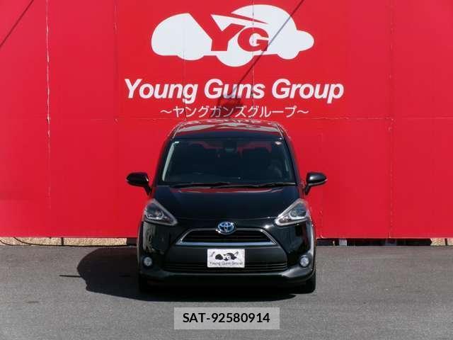Toyota SIENTA 2017-07 8282984-1