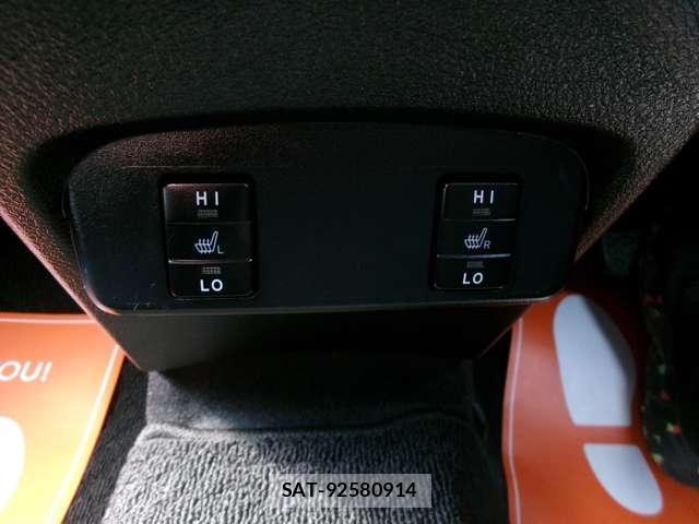 Toyota SIENTA 2017-07 8282984-15