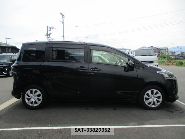 Toyota SIENTA 2018-06 8283432-10