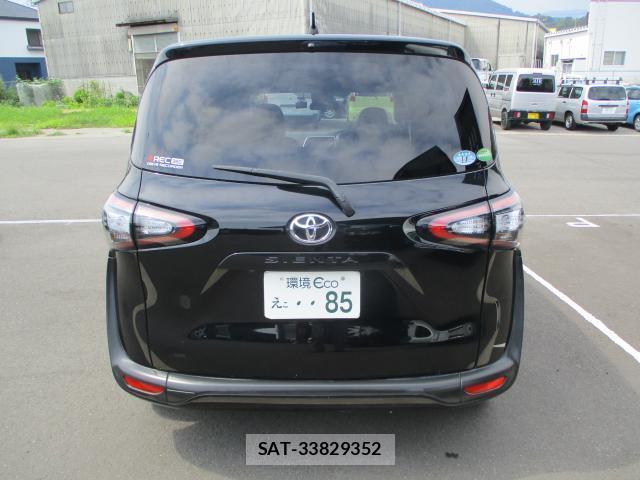 Toyota SIENTA 2018-06 8283432-8