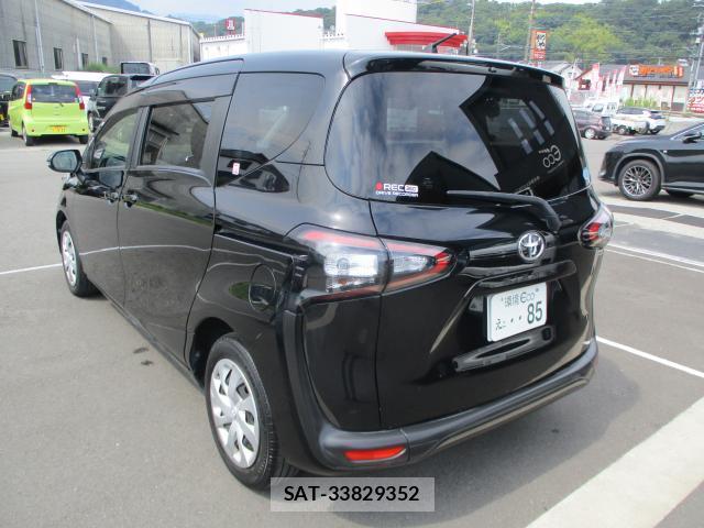 Toyota SIENTA 2018-06 8283432-9