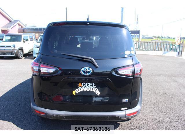 Toyota SIENTA 2021-01 8283509-17