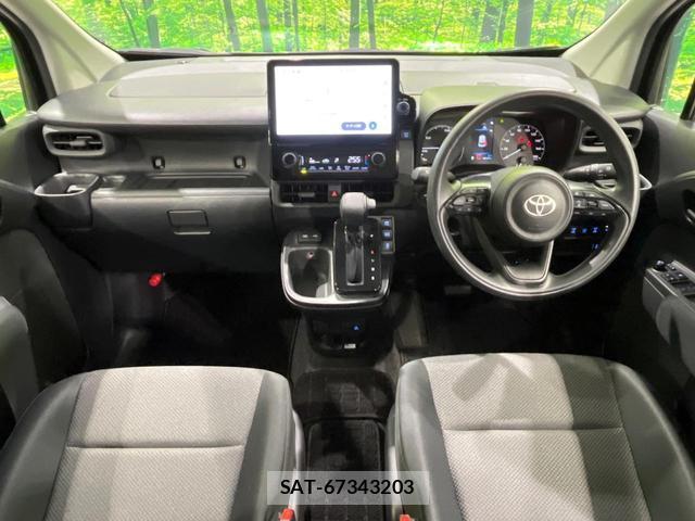 Toyota SIENTA 2024-09 8283642-1