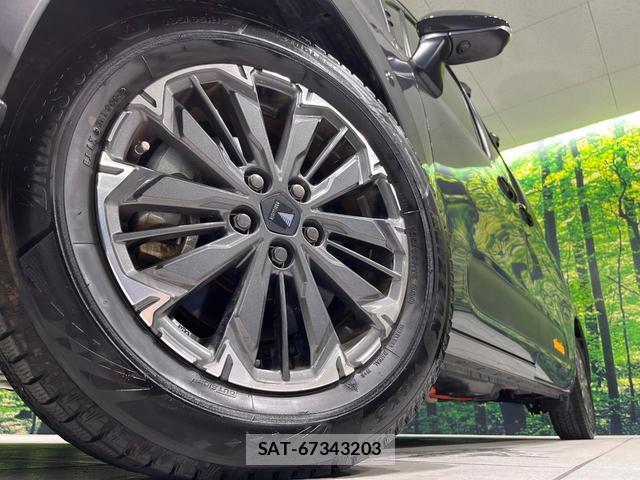 Toyota SIENTA 2024-09 8283642-12