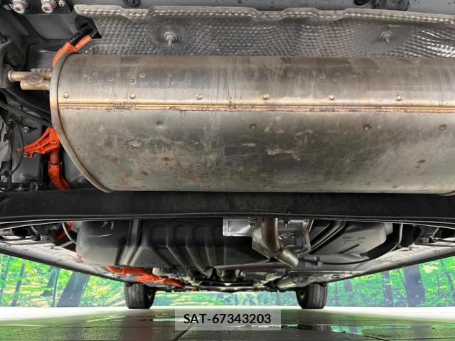 Toyota SIENTA 2024-09 8283642-18