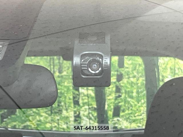 Toyota SIENTA 2019-09 8283974-5