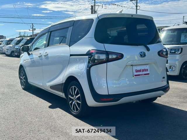 Toyota SIENTA 2016-05 8284020-14