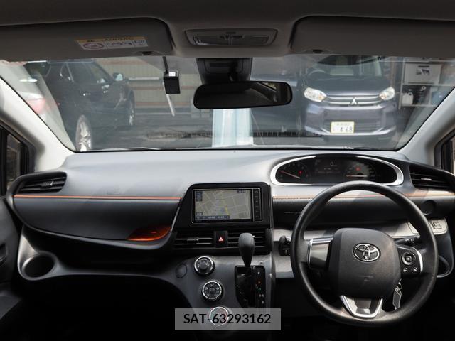 Toyota SIENTA 2018-11 8284164-1