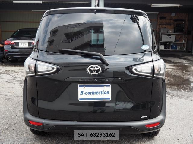 Toyota SIENTA 2018-11 8284164-4