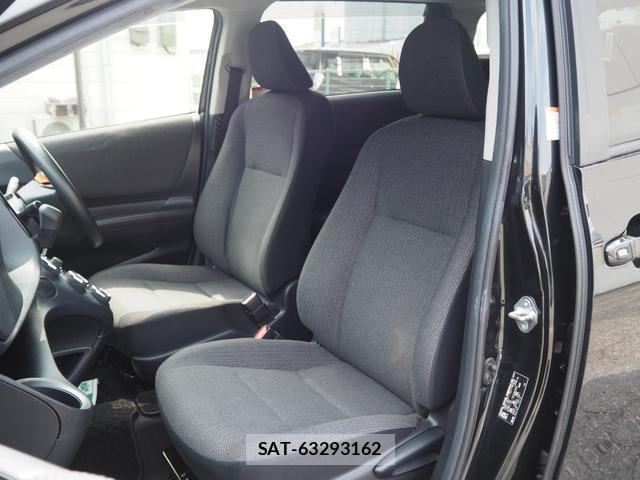 Toyota SIENTA 2018-11 8284164-8