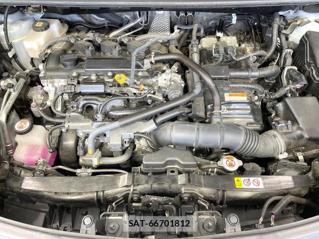 Toyota SIENTA 2024-10 8284486-17