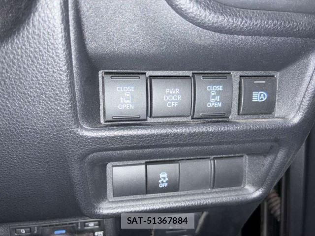 Toyota SIENTA 2023-10 8284670-8