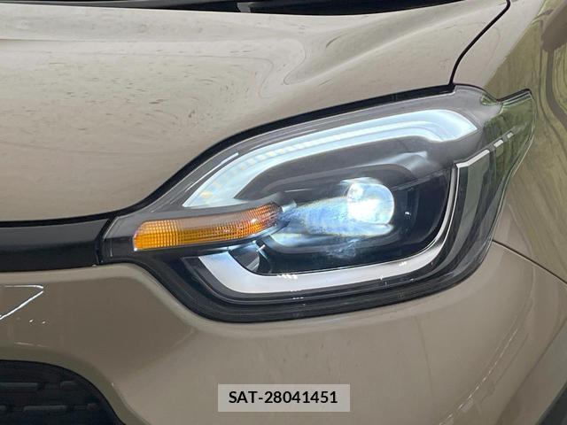 Toyota SIENTA 2026-05 8284913-12