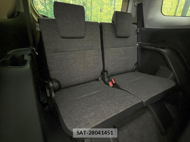 Toyota SIENTA 2026-05 8284913-9