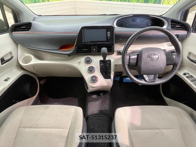 Toyota SIENTA 2016-07 8284954-1