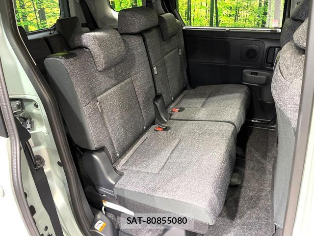Toyota SIENTA 2026-05 8285209-8