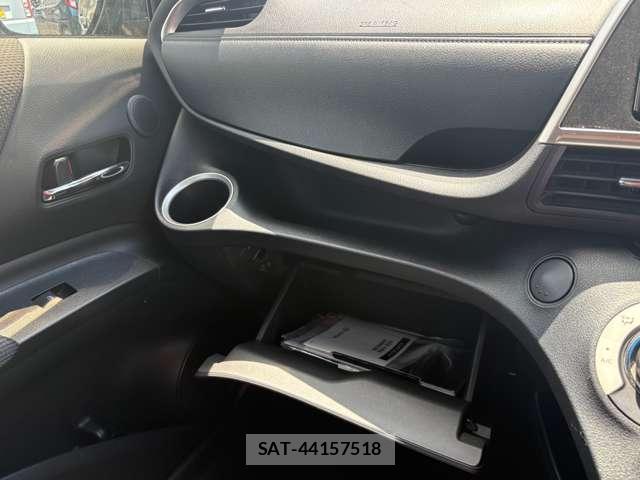 Toyota SIENTA 2022-04 8285352-17