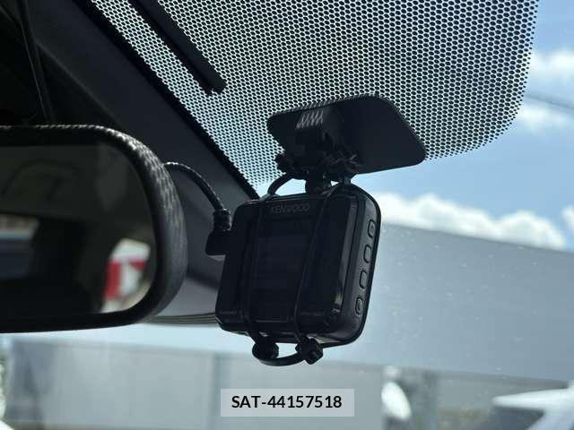 Toyota SIENTA 2022-04 8285352-19