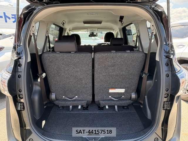 Toyota SIENTA 2022-04 8285352-5