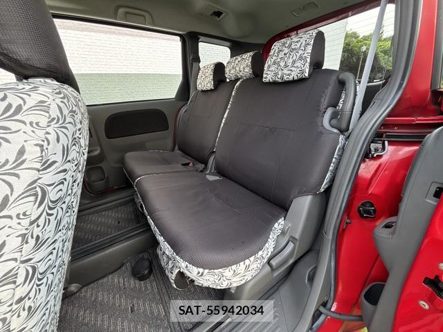 Toyota SIENTA 2011-07 8285478-11