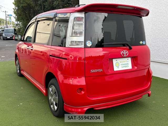 Toyota SIENTA 2011-07 8285478-3