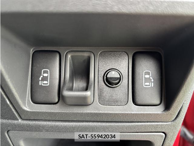 Toyota SIENTA 2011-07 8285478-5