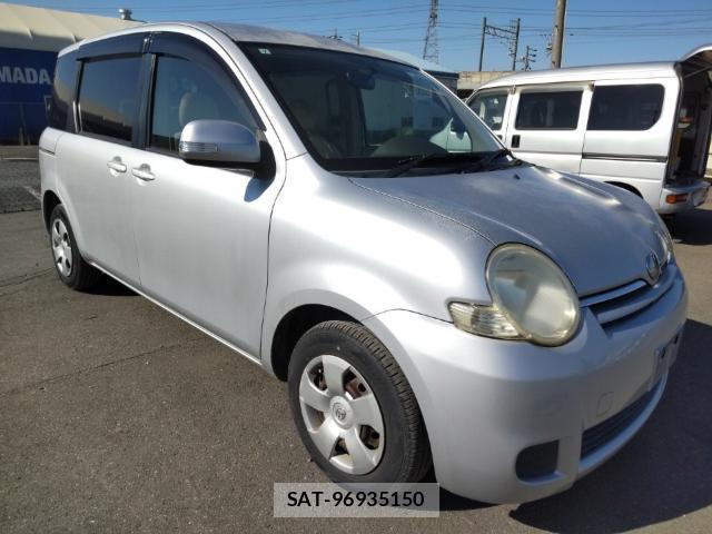 Toyota SIENTA 2007-07 8285678-3